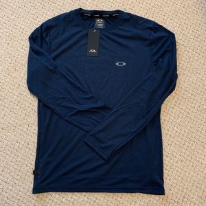 Men’s Oakley Long Sleeve Pullover Shirt